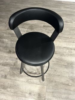 Kitchen Top Bar Stools (4)