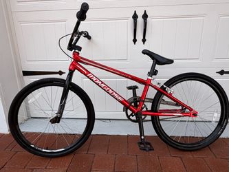 Mongoose Pro 24 BMX Bike Red