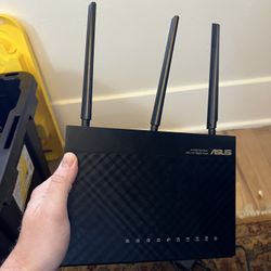 ASUS Internet router AC1900 Dual Band