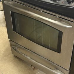 GE Stove