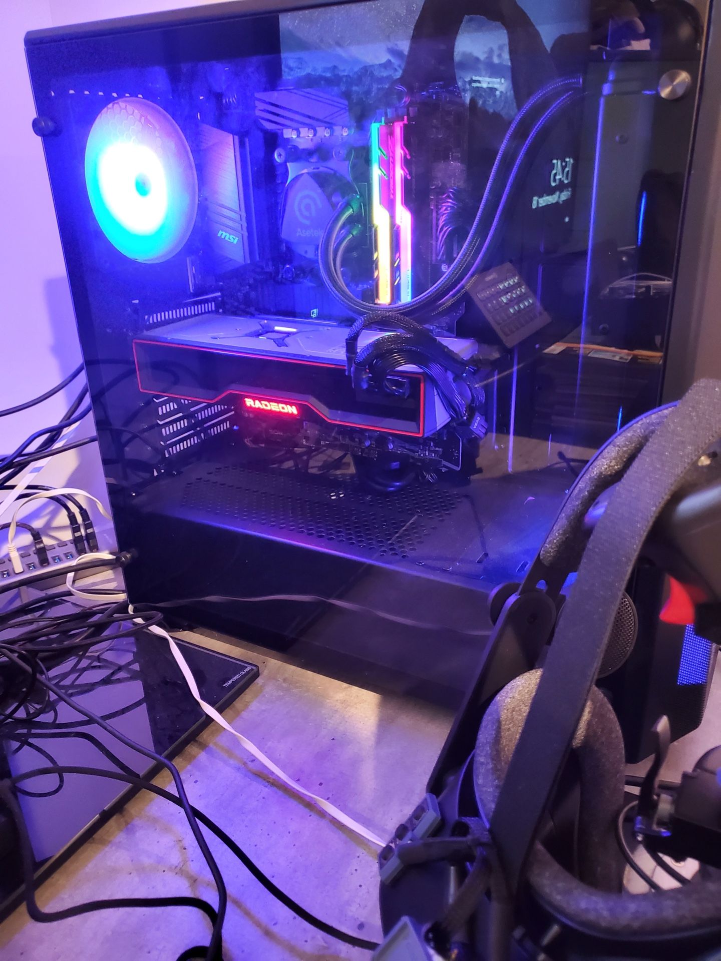 Like New AMD Desktop Gaming PC!