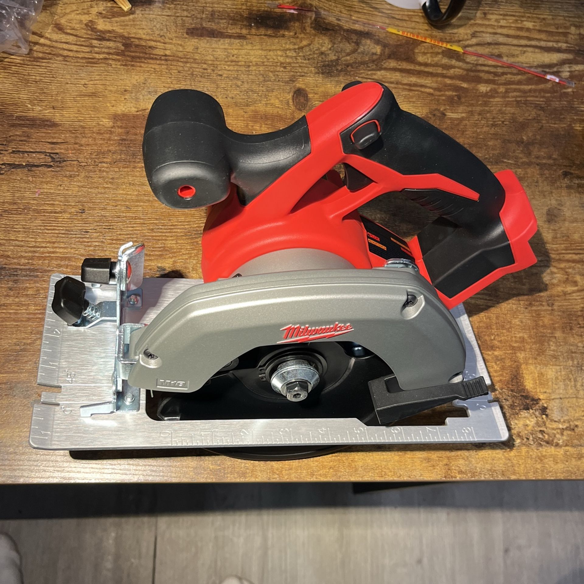 Circular saw M18 18v 6-1/2 Milwaukee 