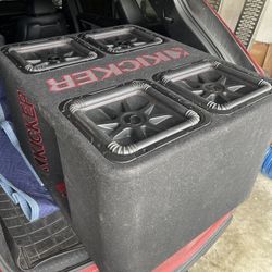 Quade 12 Kicker Box And Speakers 