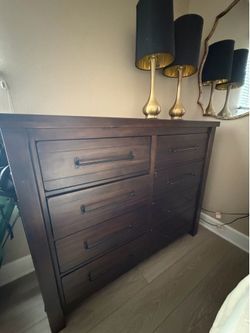 Ashley Furniture Solid Wood Dresser – Excellent Condition