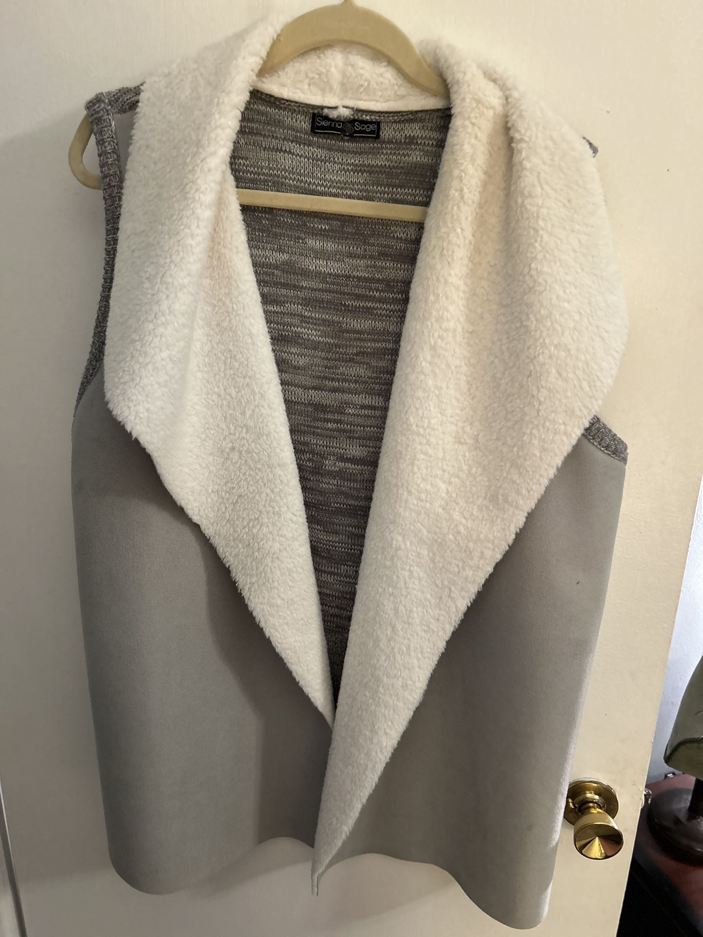 1x Grey And White Sweater Vest. Comfortable And Soft