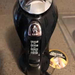 Hand Mixer with Hide-Away Cord Storage 