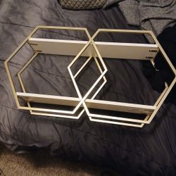 Nice Hanging Shelf To Hang Anywhere 