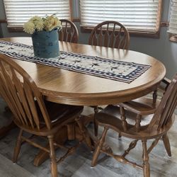 Dinaire Oak Kitchen Table Set