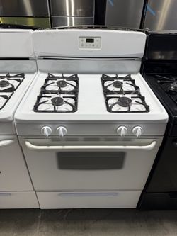 Kenmore white 4 burner range stove