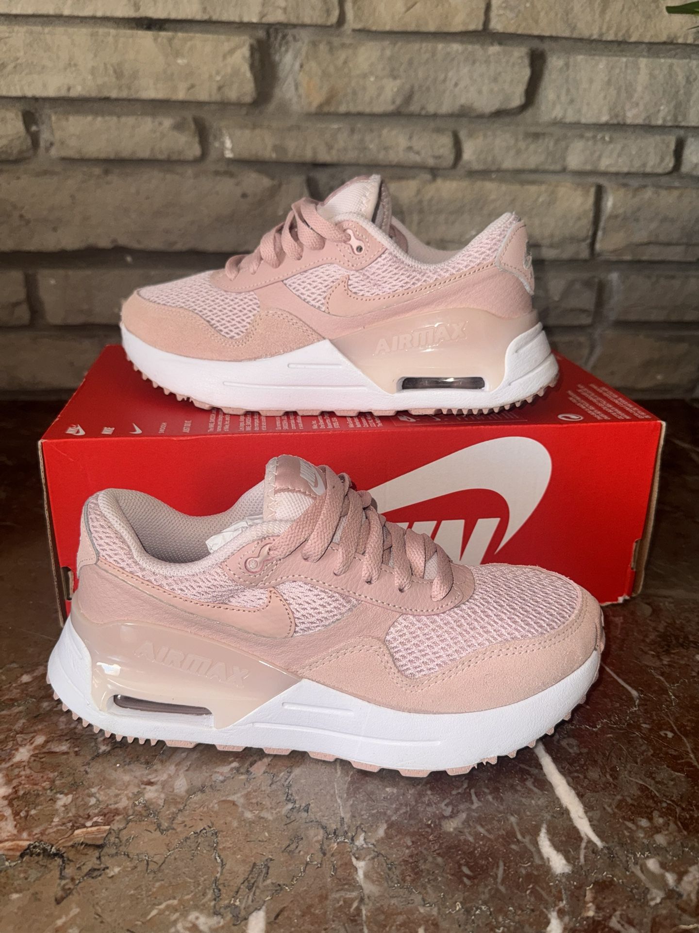 Pink Air Max Systm