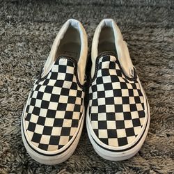 Boys Youth Size 4.5 Vans