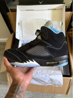 Jordan 5 black university blue