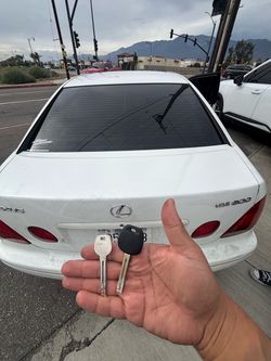 Llaves de autos / car keys and remotes