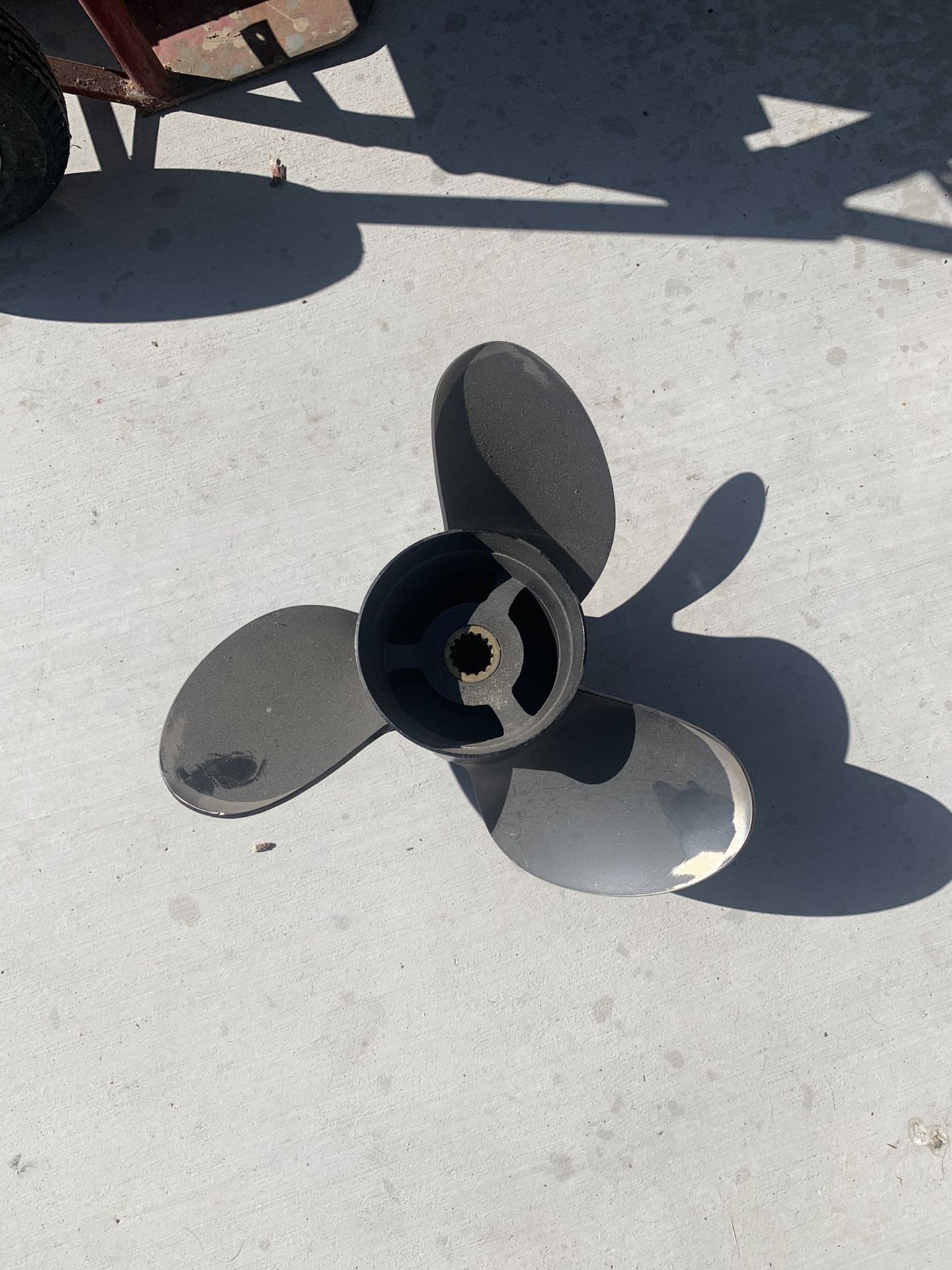 Inboard - outboard boat propeller