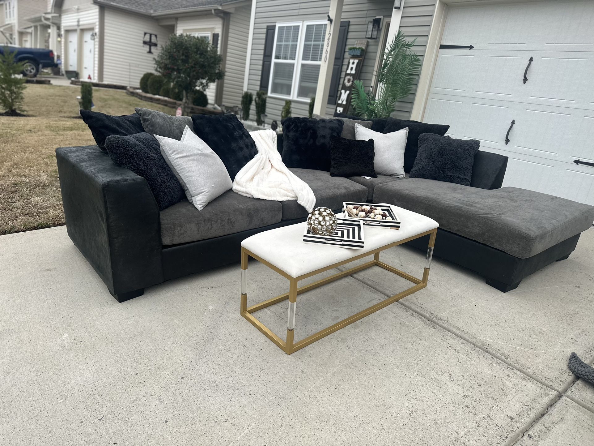 Grey Sectional Sofa with Chaise