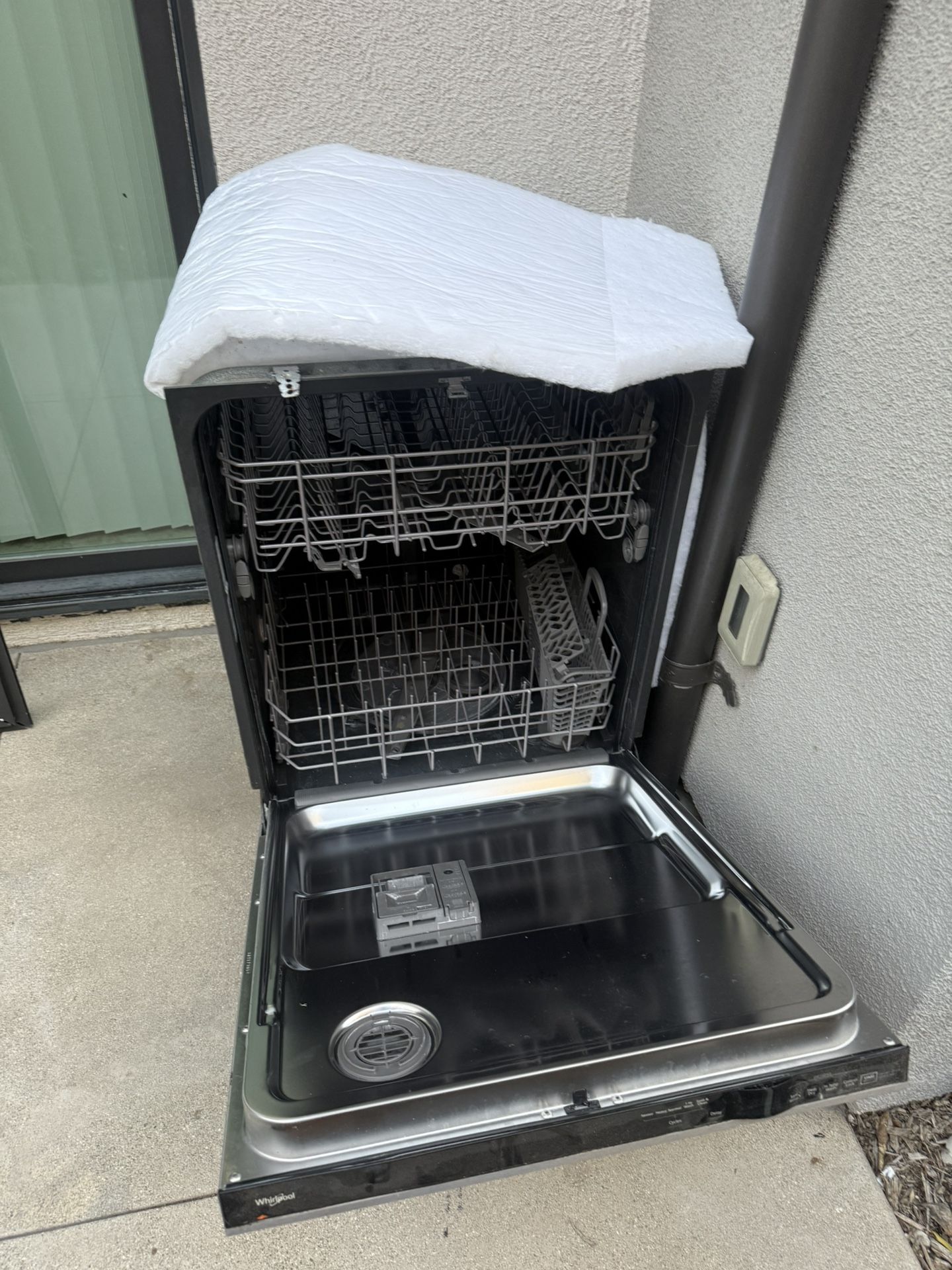 whirlpool dishwasher