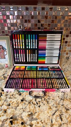 Art Set in Carrying Case