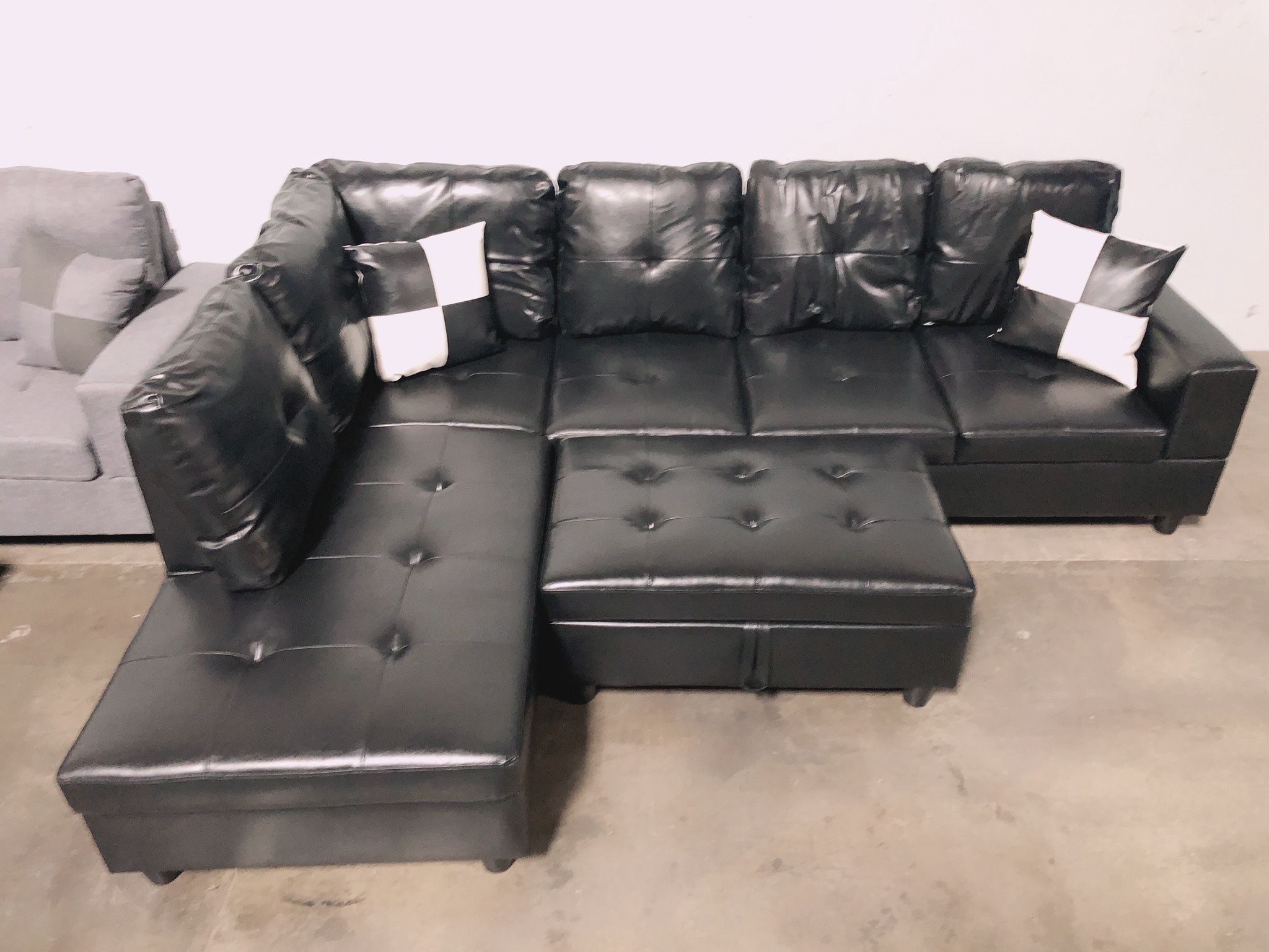 Black Sectional Couch W/ottoman 