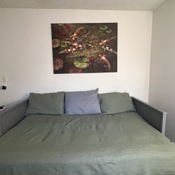 Hemnes Day bed W Full Size Mattress 