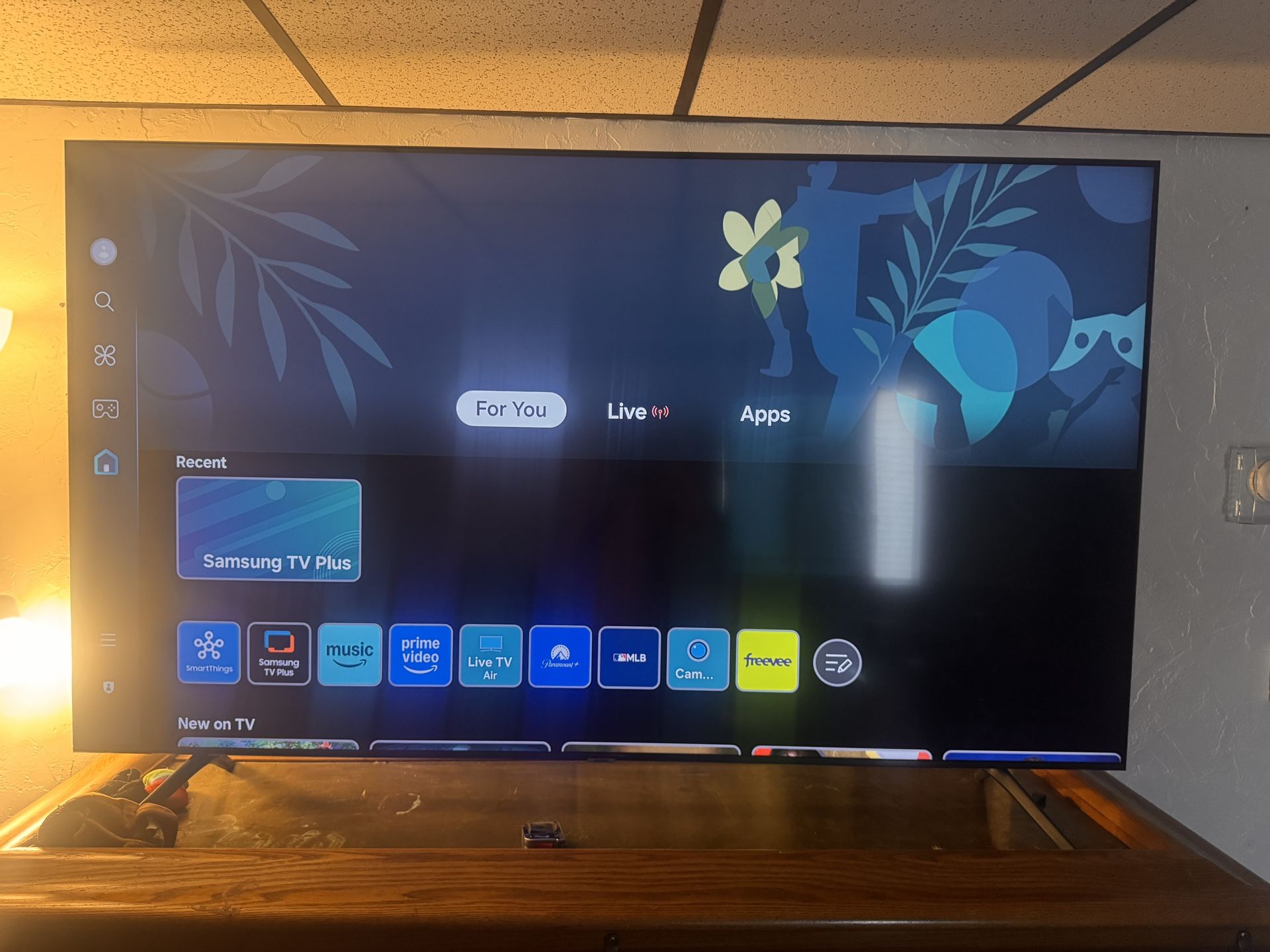 Samsung 75 Inch Smart TV