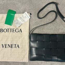 BOTTEGA VENETA BAG 