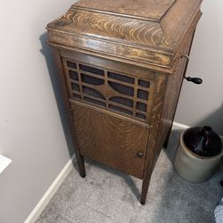 Silverstone Phonograph