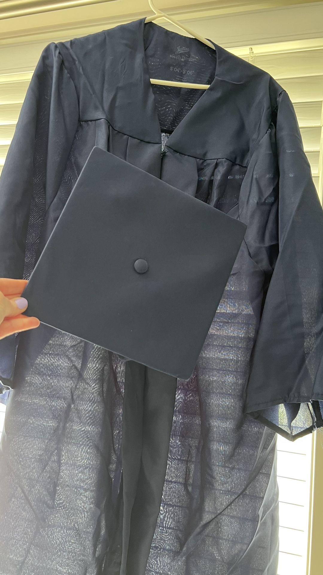 Jostens cap & gown
