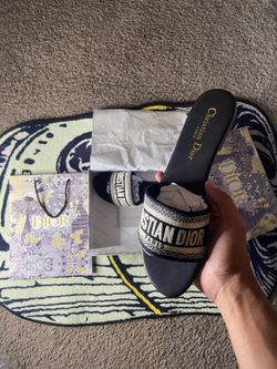 CD Woman's Sandals