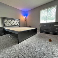 BRAND NEW BEAUTIFUL BEDROOM SET! KING $1045..QUEEN $975!!
