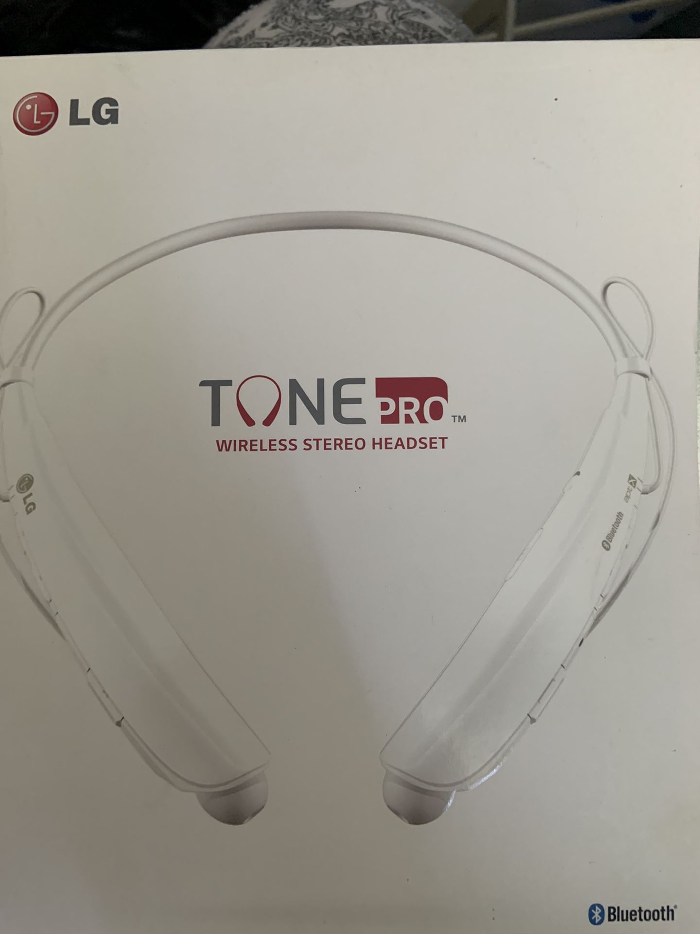 New In Box LG Tone Pro Bluetooth Wireless Stereo Headset HBS 750