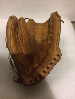 Baseball glove