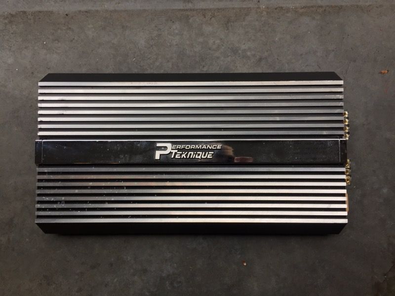 Performance Teknique ICBM-782 2000W Max/2Ch Bridgeable Power Amplifier