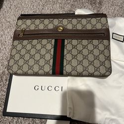 💚Authentic G U C C I Ophidia P0uch🤎💚