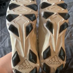 Adidas Size 7 Cleats 