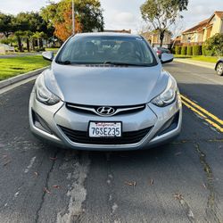 2015 Hyundai Elantra · SE Sedan 4D