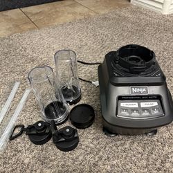 FREE Ninja Professional Blender w/Single Serving Cups