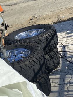 Off ROADING tires