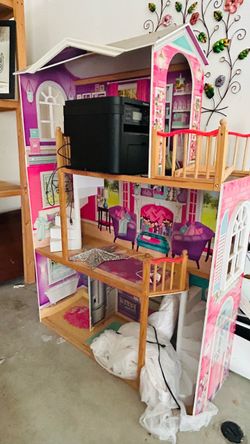 Doll house