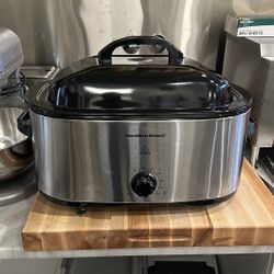 Hamilton Beach 22-Quart Roaster Oven, 28 lb, Self-Basting Lid, Stainless Steel