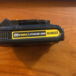 DEWALT 20vMax/Lithium Ion Battery