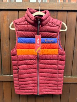 Cotopoxi Fuego Down West - Men’s XS - Burgundy Stripes - New with tag