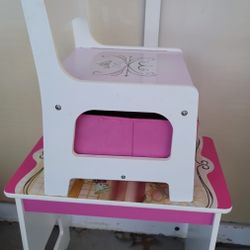 Kids Wood Desk And Chair 