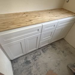 Hello We Repainting Kitchen Cabinets 