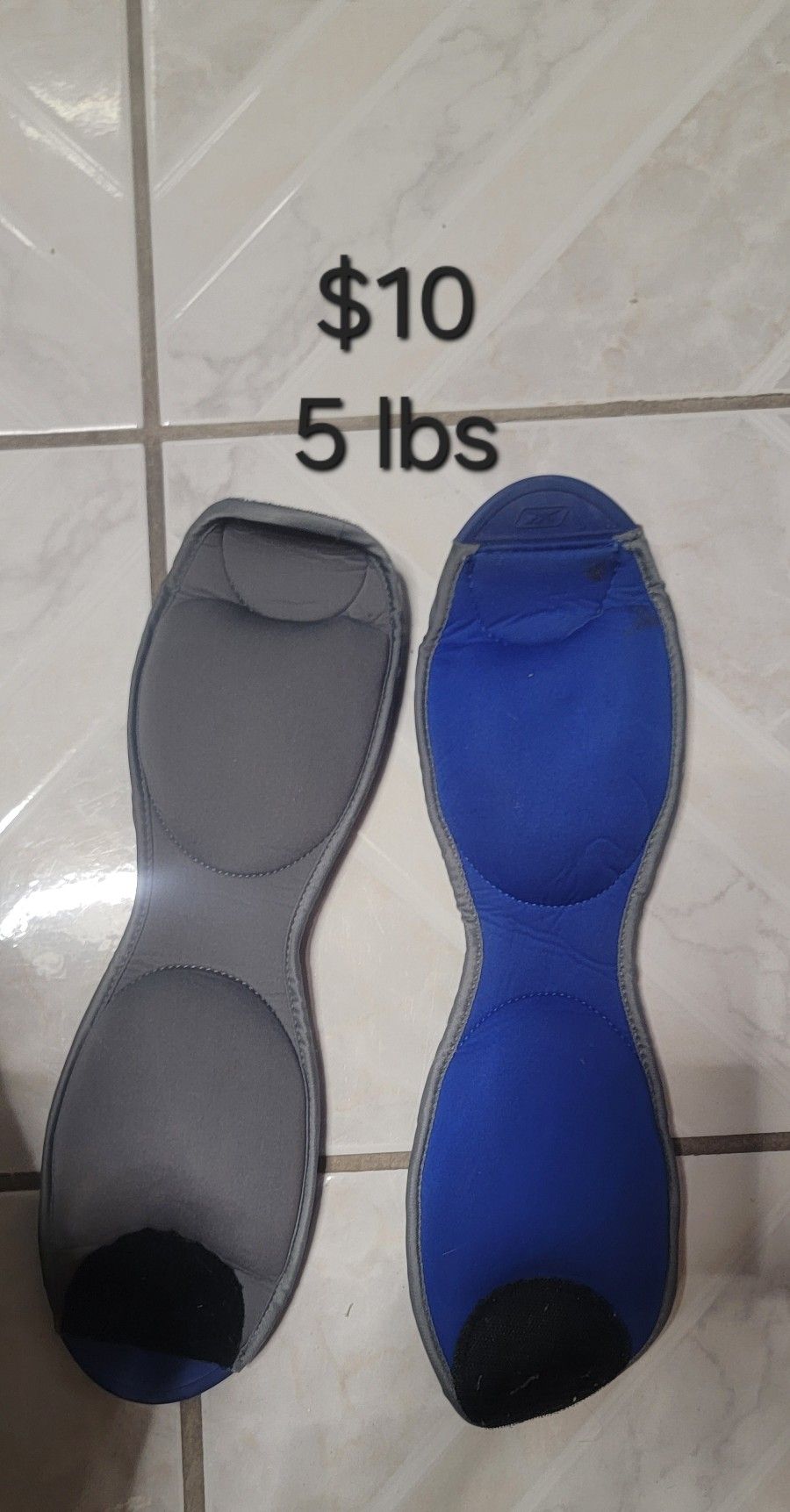 5 lbs ankle weights $10
Pick up in Harlingen near Walmart.
Antiques, Telephones & Flags