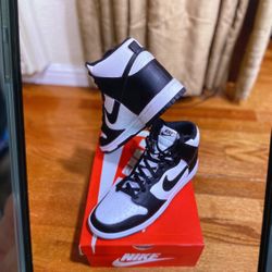 Men’s Nike Shoe