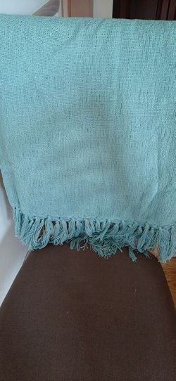 Light-weight Green Throw Blanket.