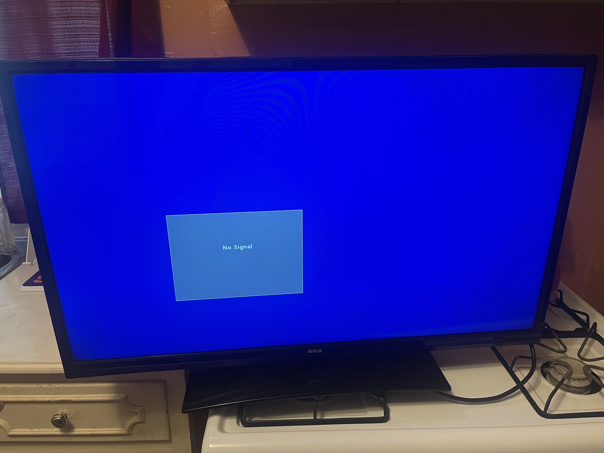 32” Flat Screen Tv 