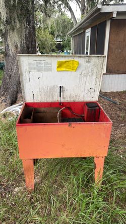 Solvent parts washer
