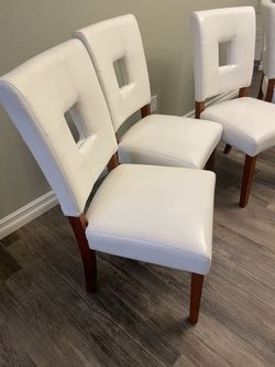 Keyhole Back Dining Chairs (4)