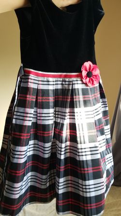 Girls Dress. Size 7. Beautiful, only worn once.